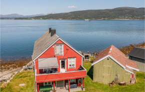 Nice Apartment In Åfarnes With House Sea View